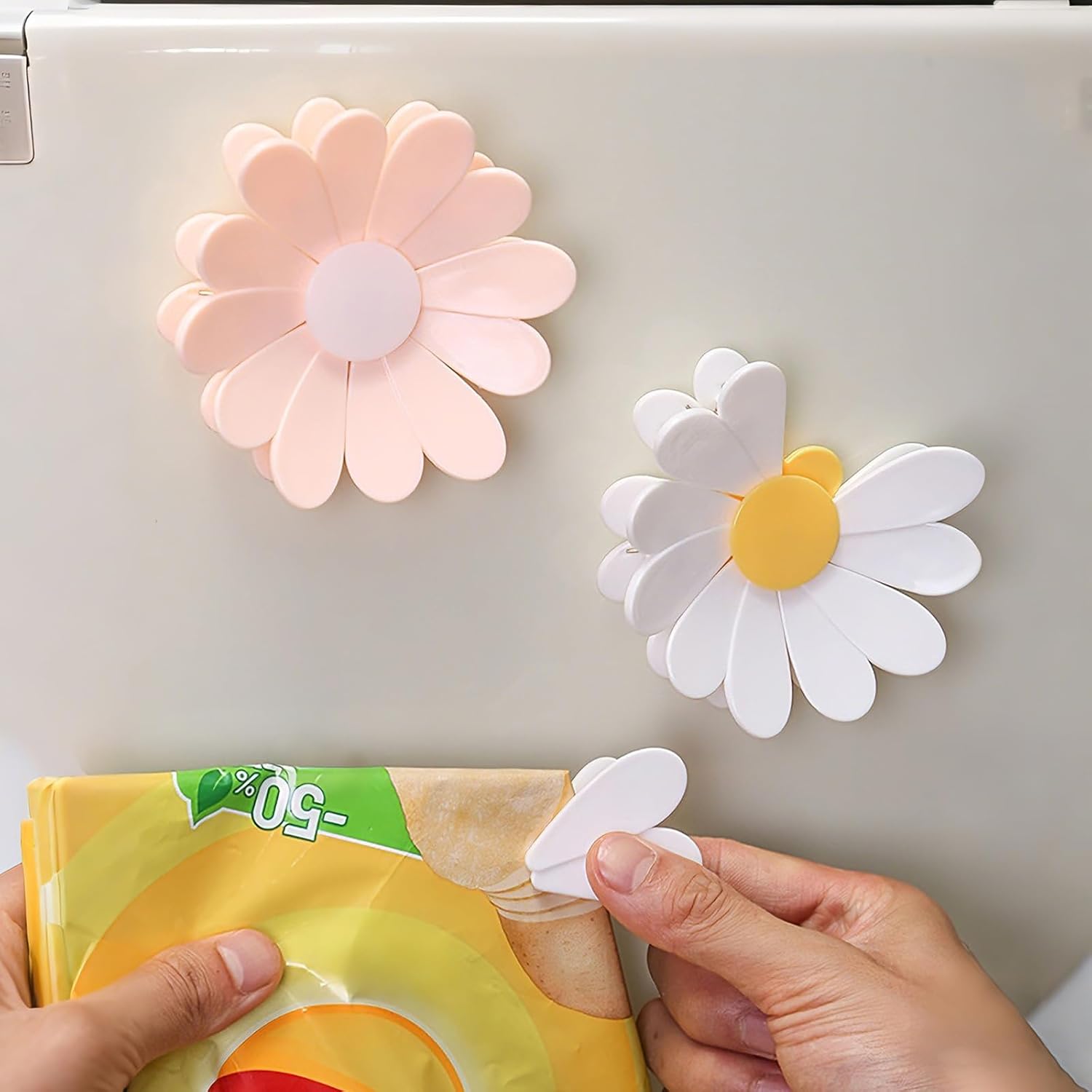 Food Snacks For 1 Year Old - 1-Piece Daisy Magnetic Bag Clip, Cute